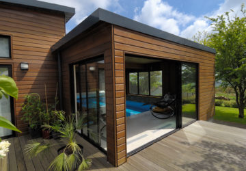 Construire une piscine couverte, ouverte sur l’extérieur à Plouider (29)