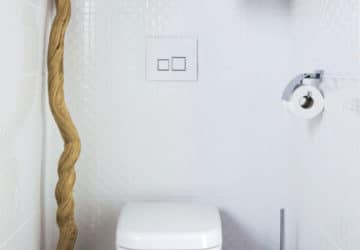 Comment choisir ses toilettes quand on réalise une extension de salle de bain ?